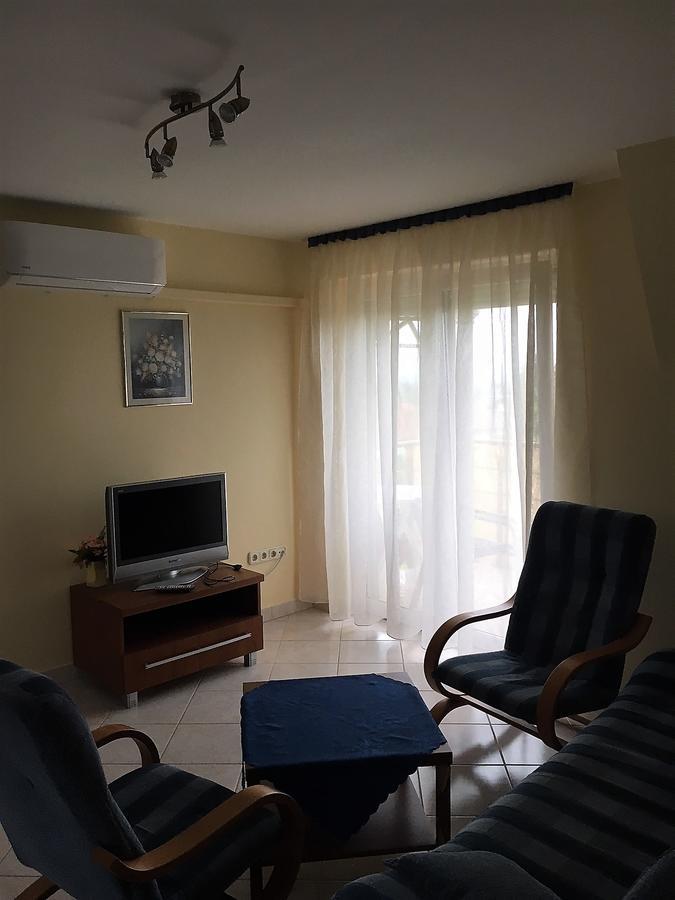 Katalin Apartmanhaz ザラカロシュ エクステリア 写真